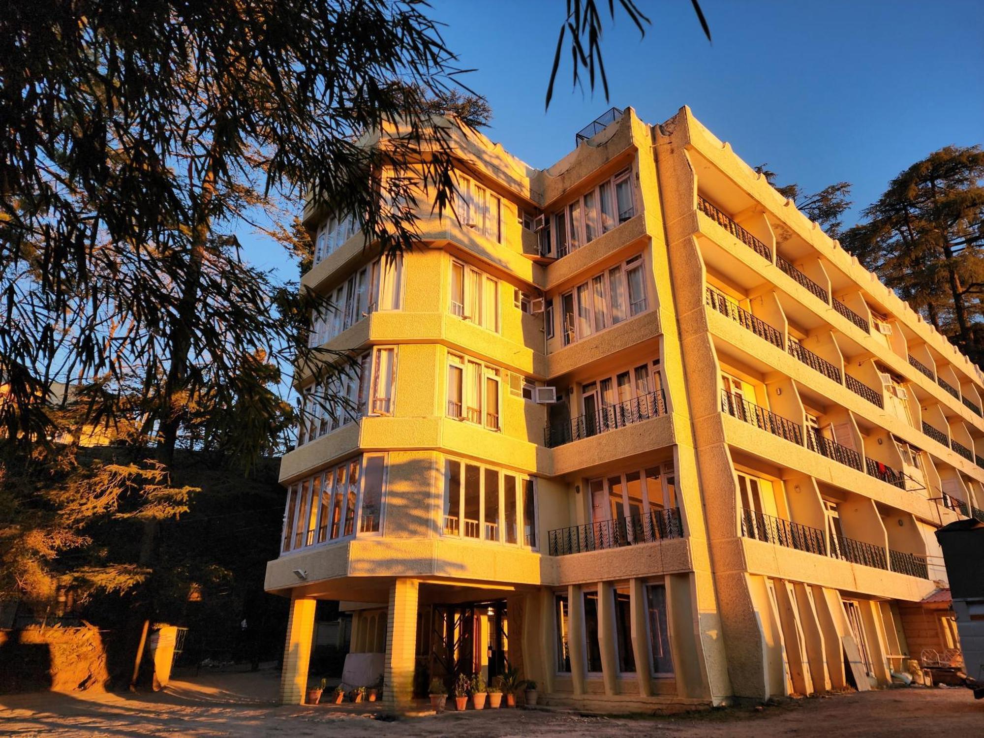 Hotel Pineview Shimla Exterior photo